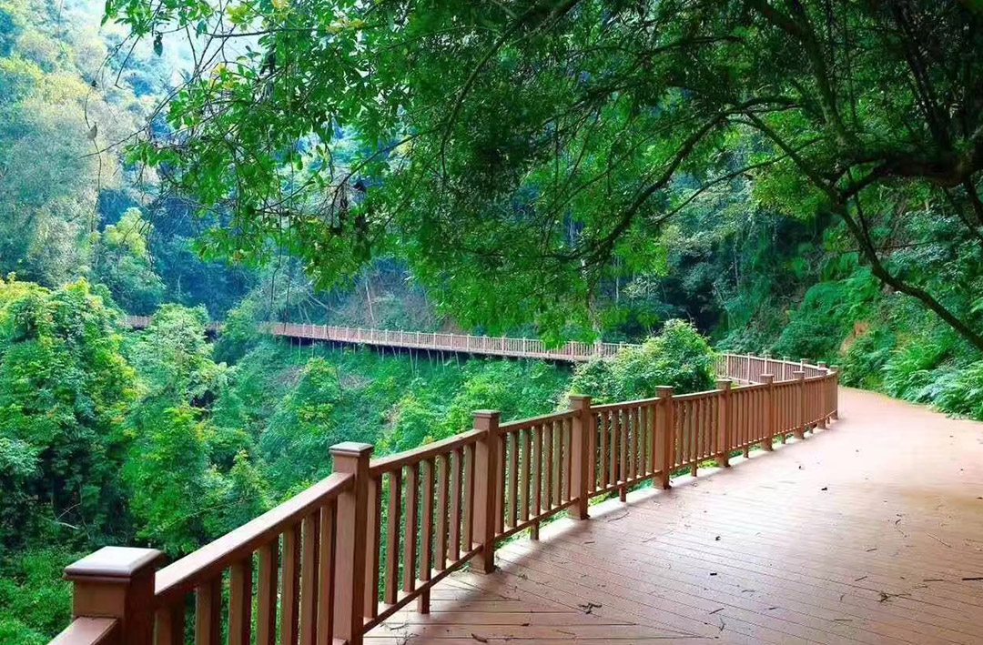 木塑（sù）材料在園（yuán）林景觀設計中的應用（yòng）三